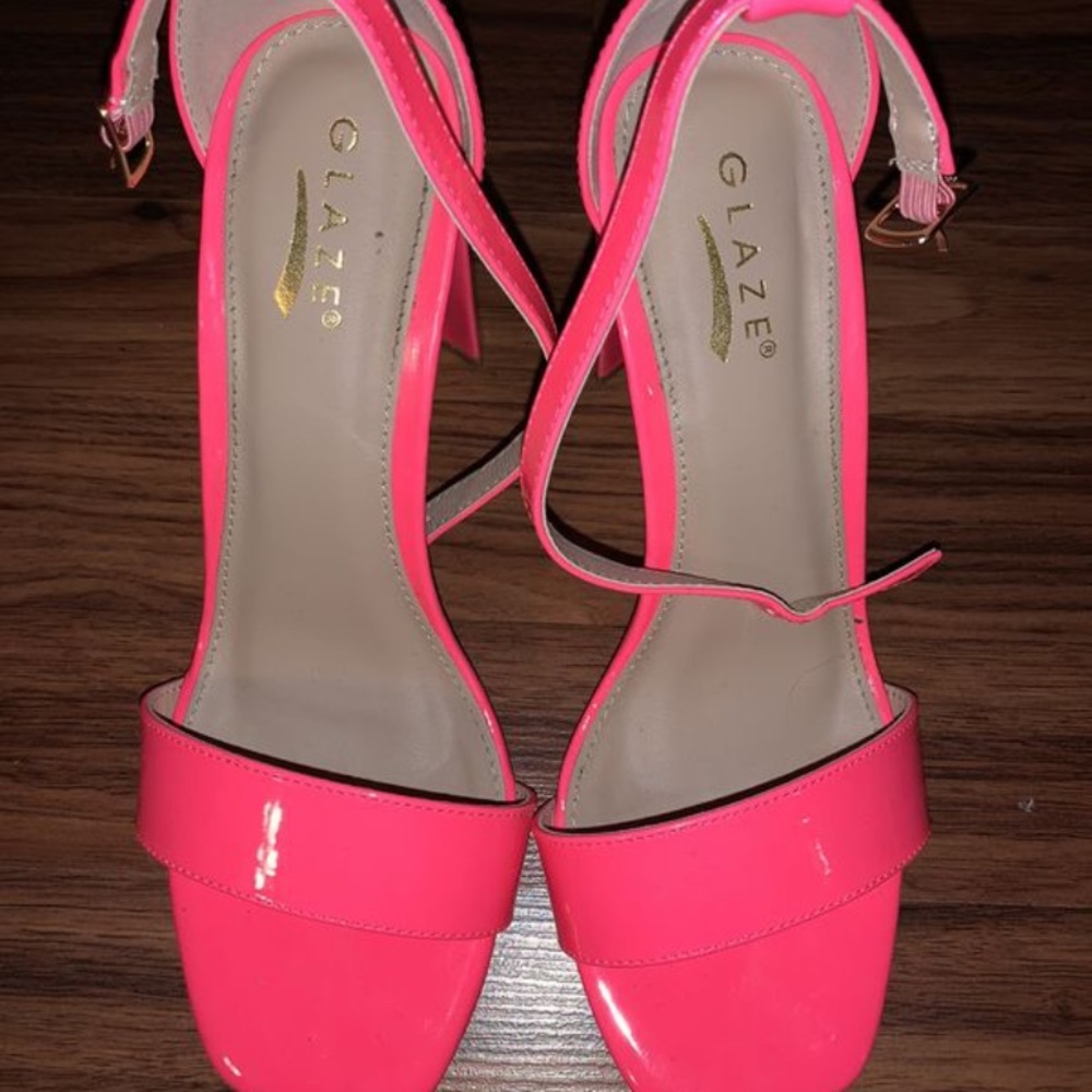 THICK SUMMER HEELS
